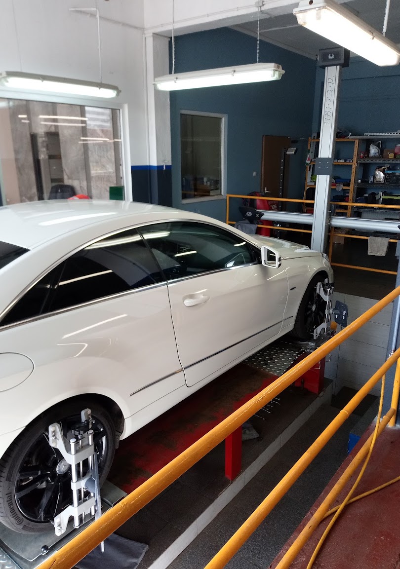 Geometria kół 3D Mercedes w RJ Garaż